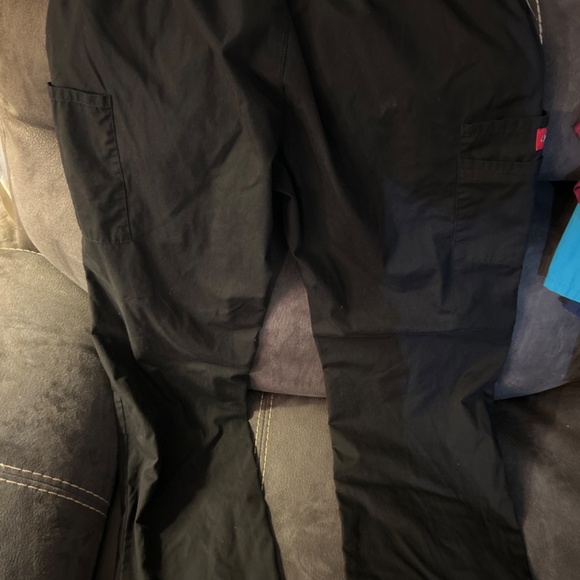 Black Dickies Scrub Set - Picture 4 of 4